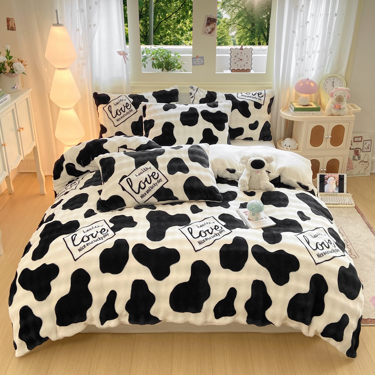 91家纺网 家纺一手货源 找家纺 耐思家纺 2025新款泡泡牛奶绒印花四件套系列 泡泡-萌牛