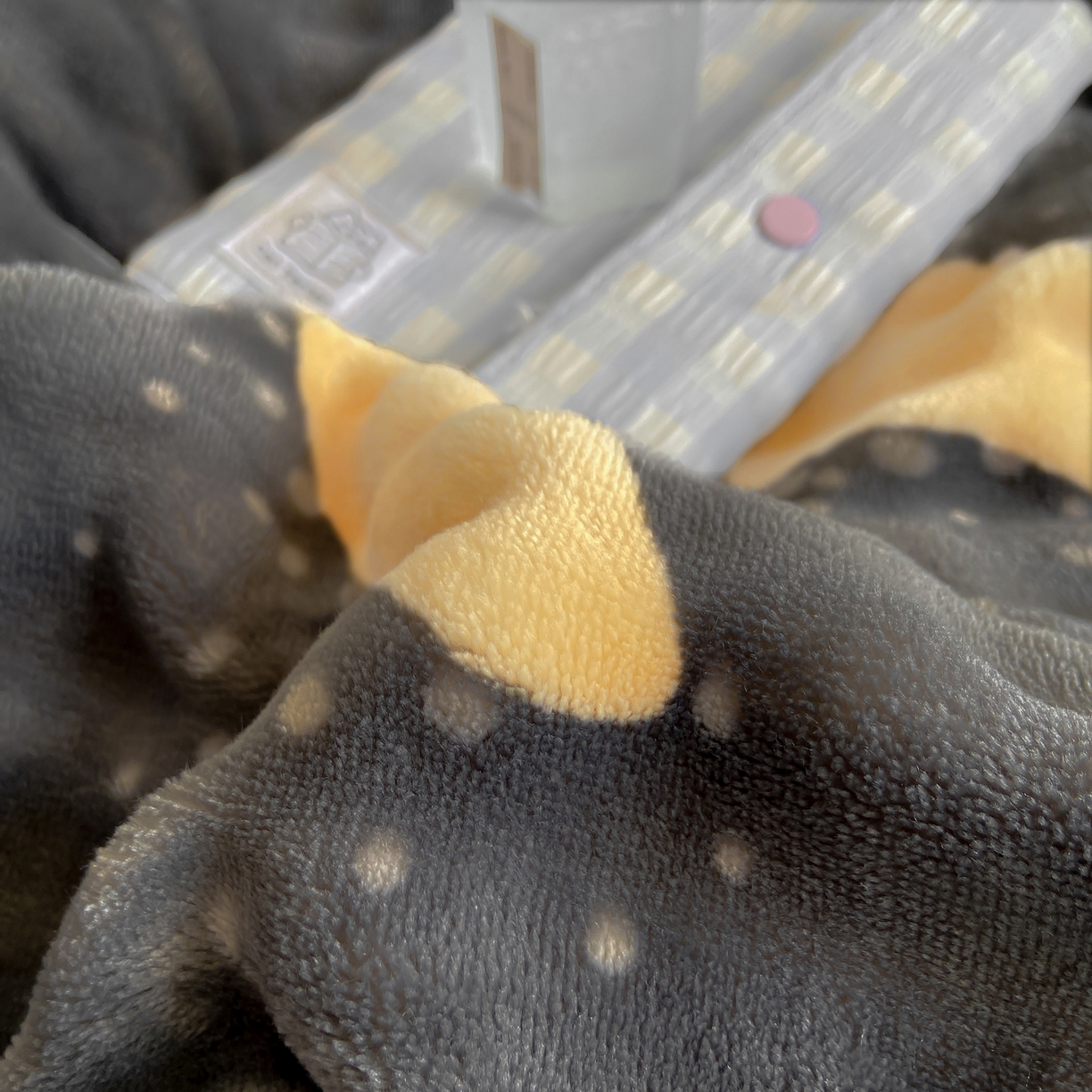 91家纺网 家纺一手货源 找家纺 耐思家纺 2025新款泡泡牛奶绒印花四件套系列 泡泡-星空