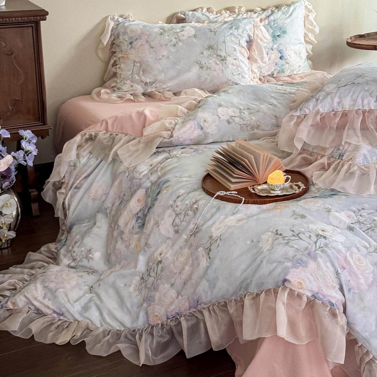 91家纺网 家纺一手货源 找家纺 涵宸家纺 2025新款50S全棉磨毛花边四件套【更多花型联系商家电话：17798859966 微信同号，网站：www.hanchenjf.com】 花边-玫瑰庄园