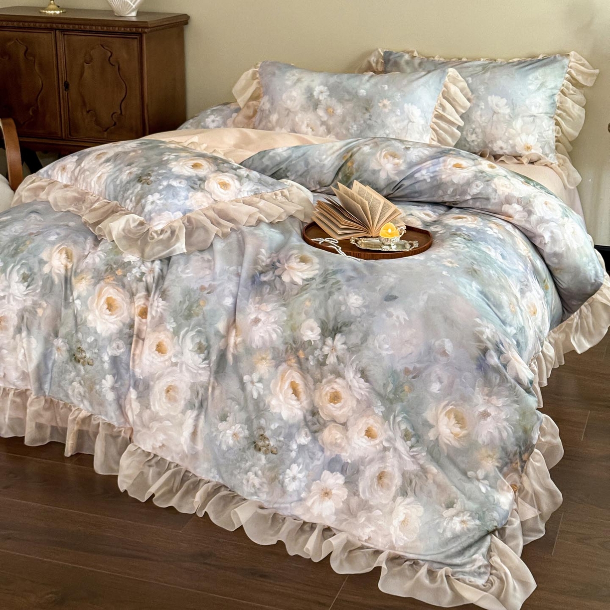 91家纺网 家纺一手货源 找家纺 涵宸家纺 2025新款50S全棉磨毛花边四件套【更多花型联系商家电话：17798859966 微信同号，网站：www.hanchenjf.com】 花边-蔷薇晨露