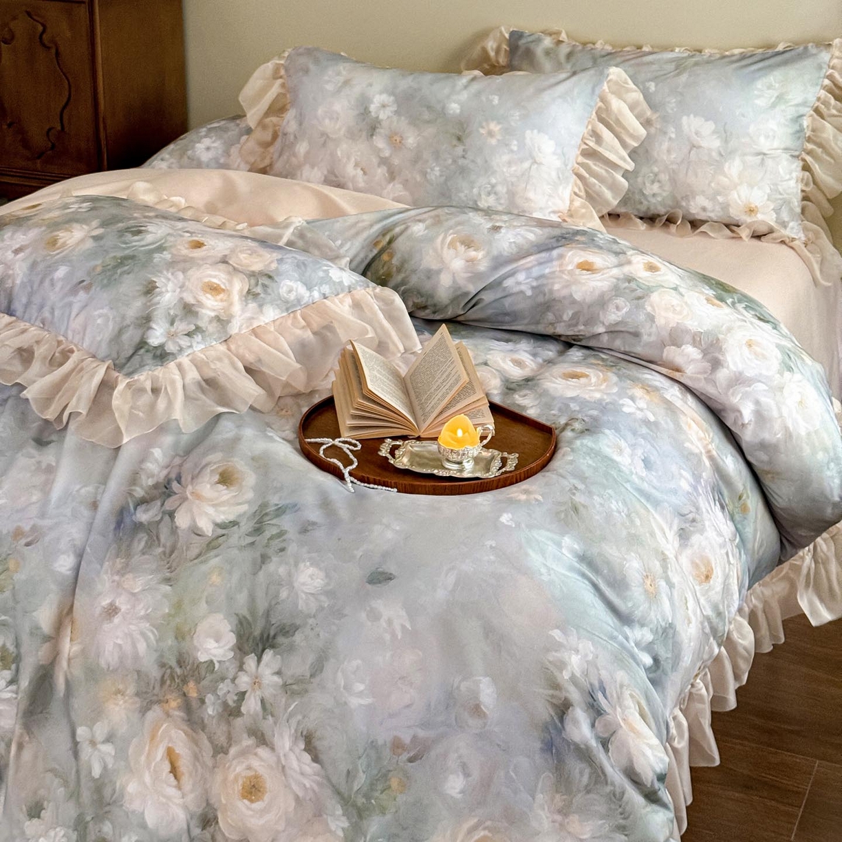 91家纺网 家纺一手货源 找家纺 涵宸家纺 2025新款50S全棉磨毛花边四件套【更多花型联系商家电话：17798859966 微信同号，网站：www.hanchenjf.com】 花边-蔷薇晨露