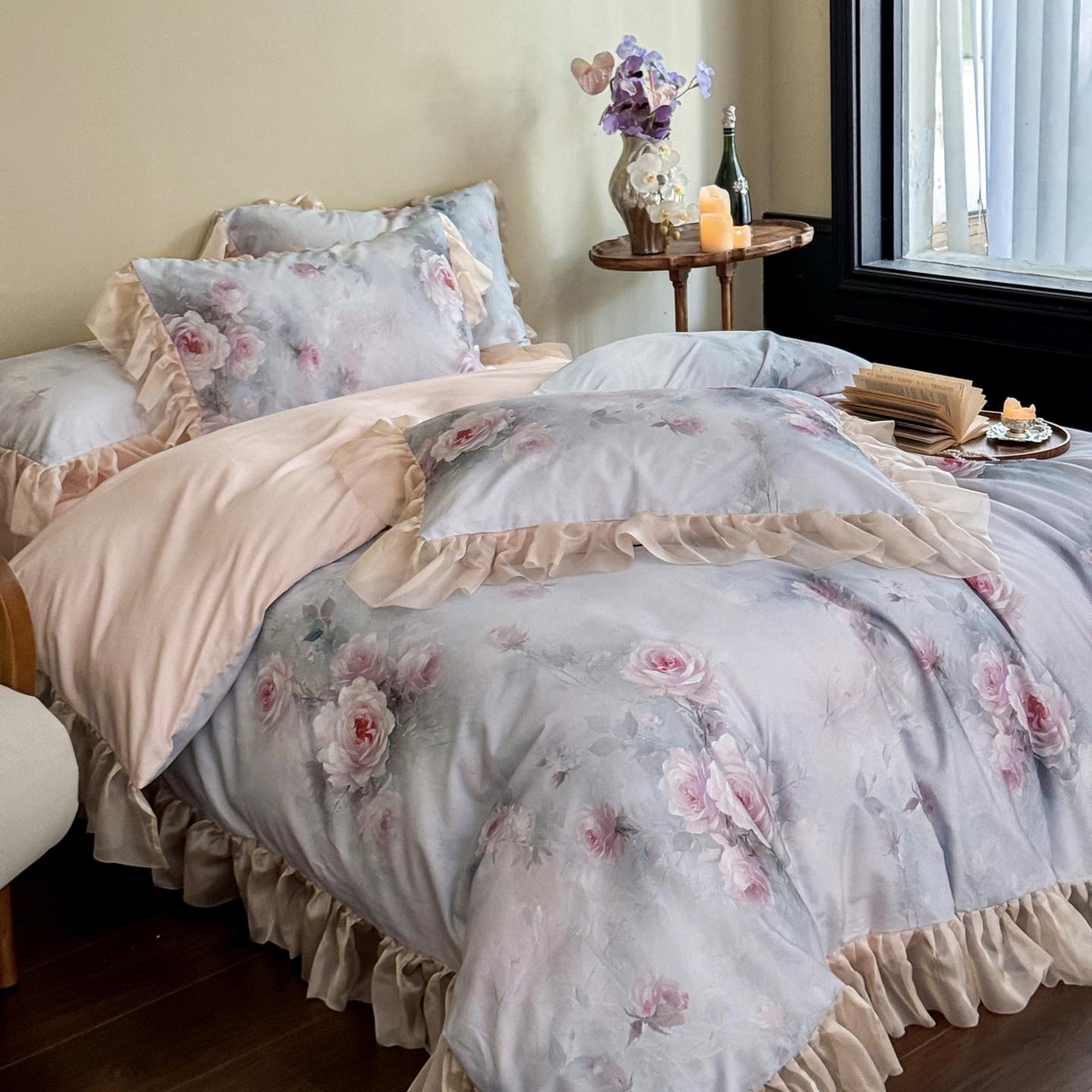 91家纺网 家纺一手货源 找家纺 涵宸家纺 2025新款50S全棉磨毛花边四件套【更多花型联系商家电话：17798859966 微信同号，网站：www.hanchenjf.com】 花边-清欢-蓝