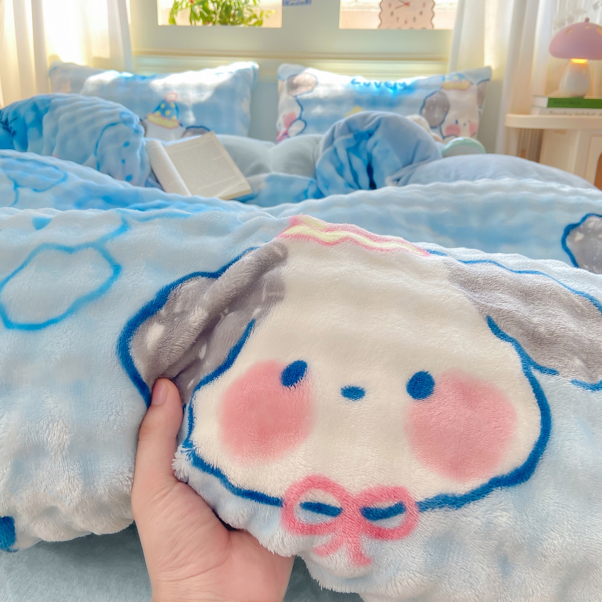 91家纺网 家纺一手货源 找家纺 耐思家纺 2025新款泡泡牛奶绒印花四件套系列 泡泡-蓝心萌宠