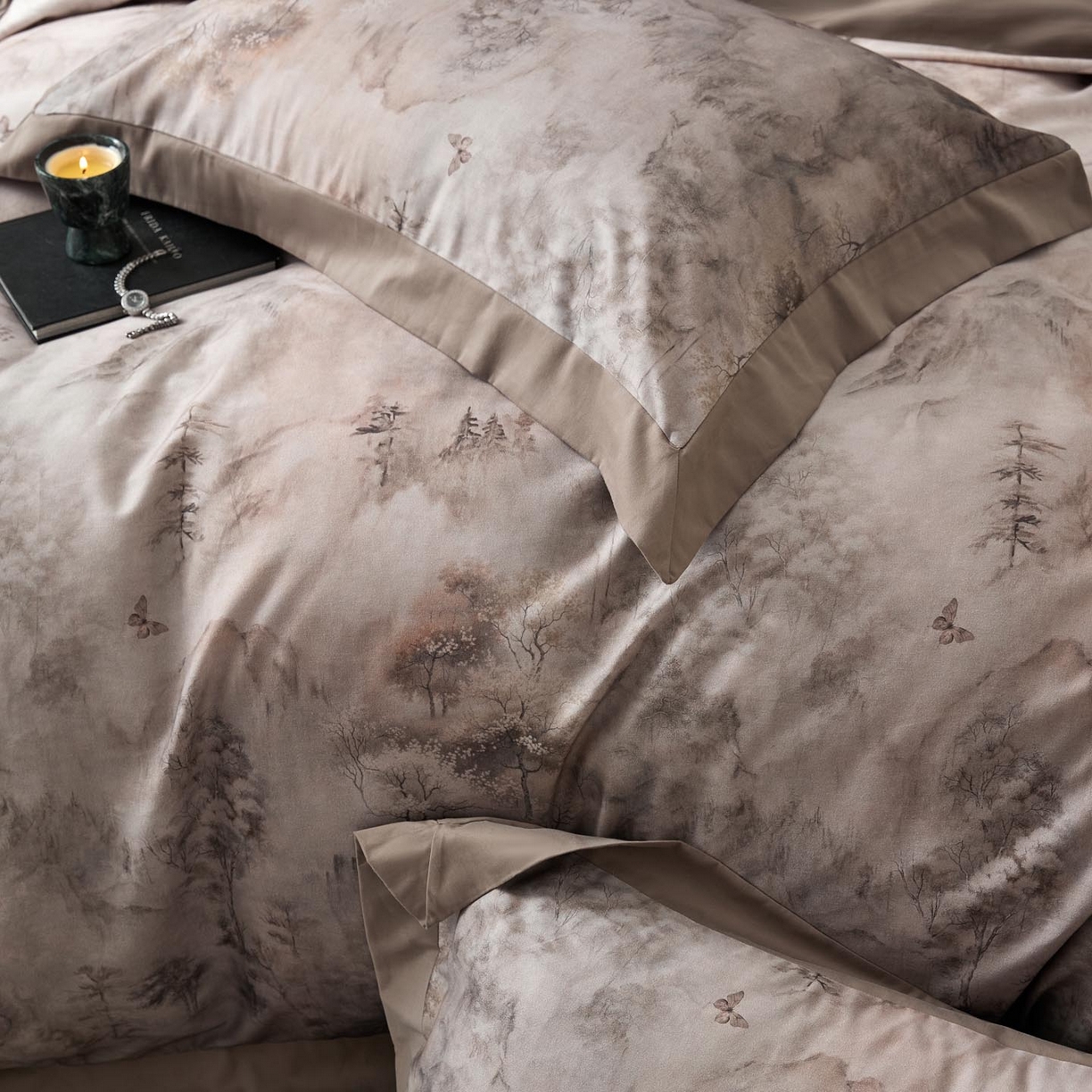 91家纺网 家纺一手货源 找家纺 涵宸家纺 2025新款50S全棉磨毛拼角款四件套【更多花型 联系商家电话：17798859966 微信同号，网站：www.hanchenjf.com】 墨苒（咖）