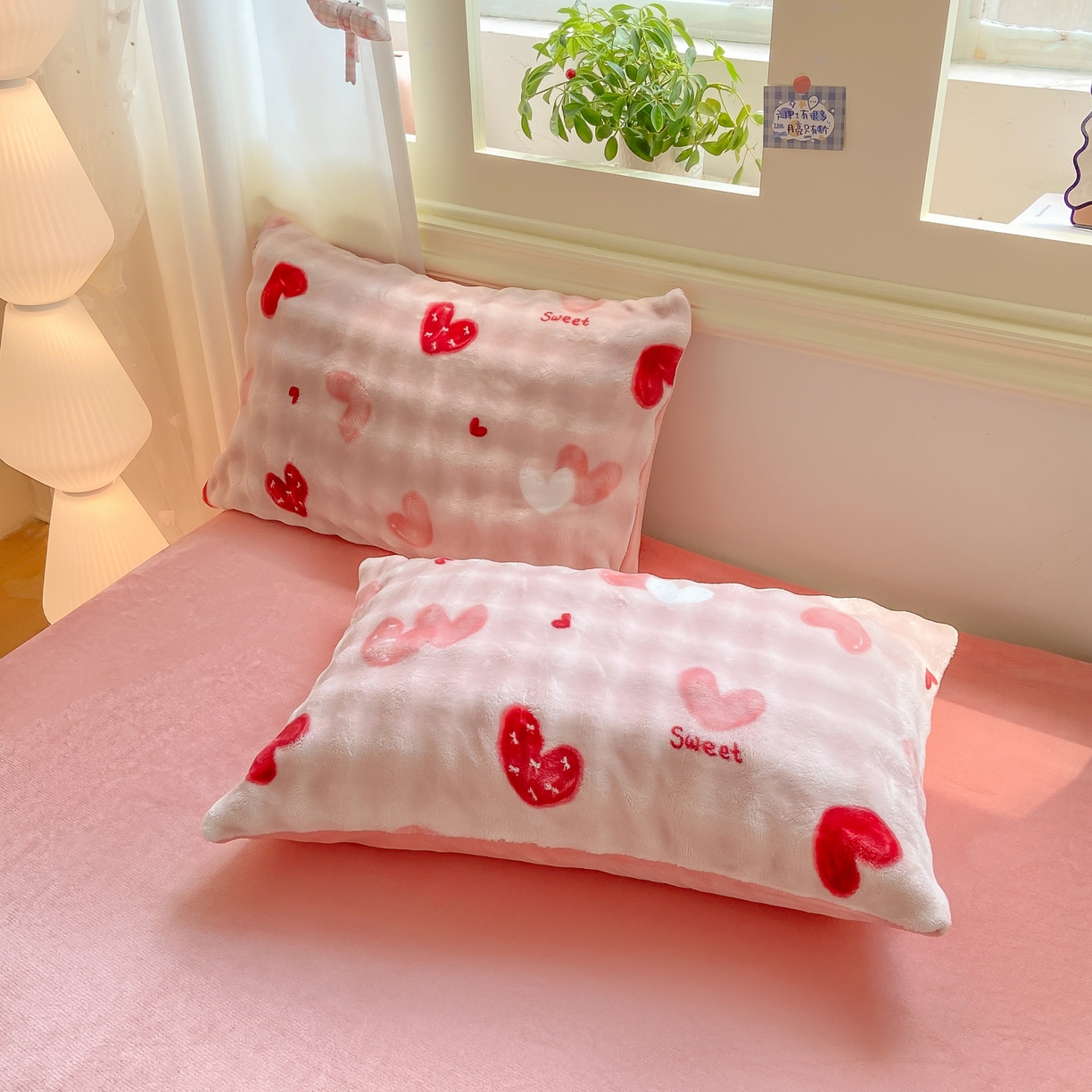 91家纺网 家纺一手货源 找家纺 耐思家纺 2025新款泡泡牛奶绒印花四件套系列 泡泡-甜心粉