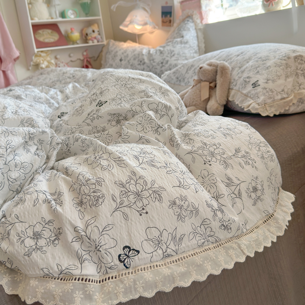 91家纺网 家纺一手货源 找家纺 优卡迪家纺馆 2025新款A类全棉镂空花边皱皱棉双层纱四件套 蝶舞