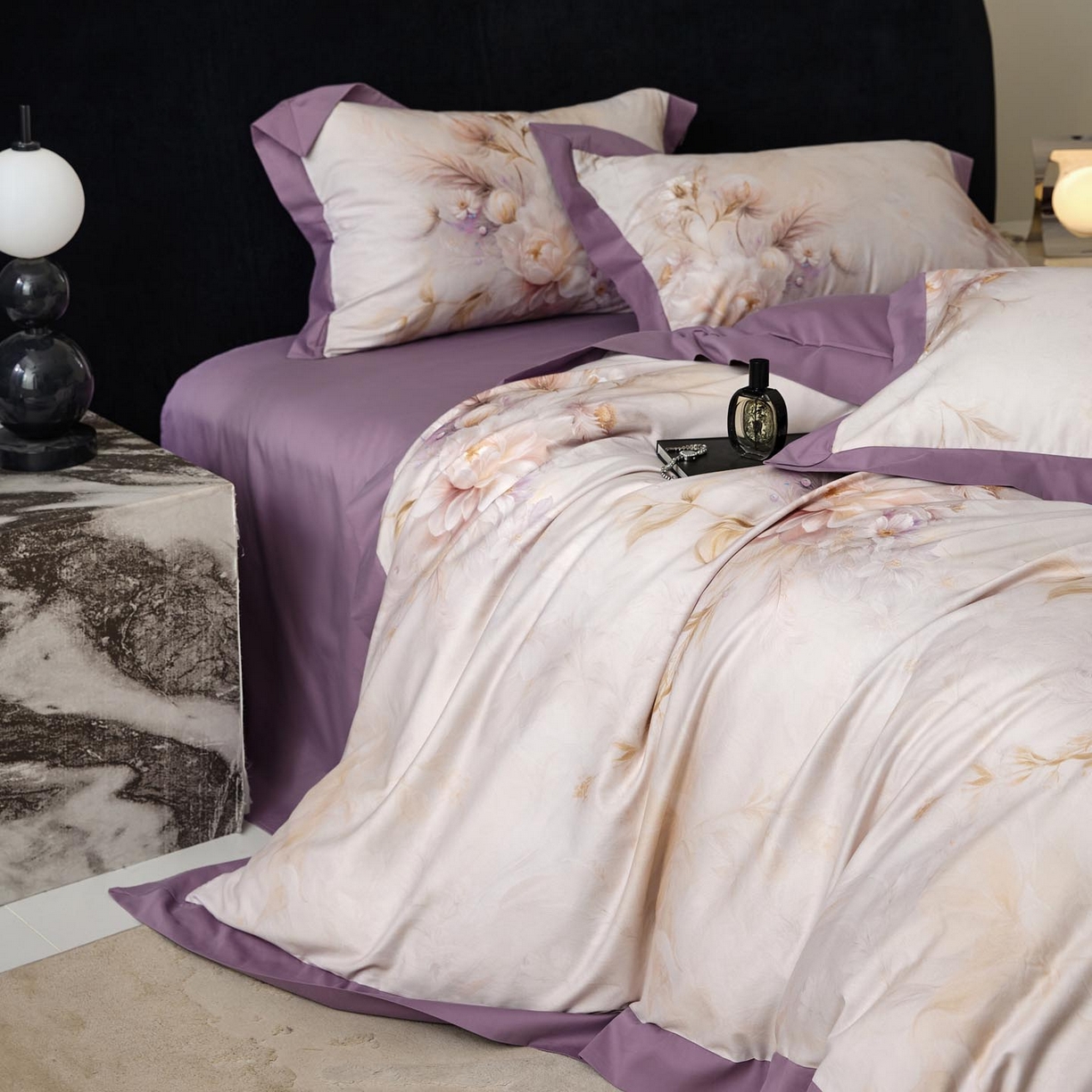 91家纺网 家纺一手货源 找家纺 涵宸家纺 2025新款50S全棉磨毛拼角款四件套【更多花型 联系商家电话：17798859966 微信同号，网站：www.hanchenjf.com】 漾花（粉）