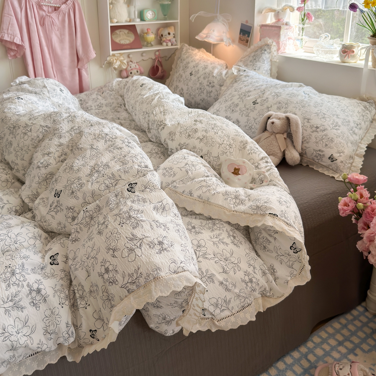 91家纺网 家纺一手货源 找家纺 优卡迪家纺馆 2025新款A类全棉镂空花边皱皱棉双层纱四件套 蝶舞