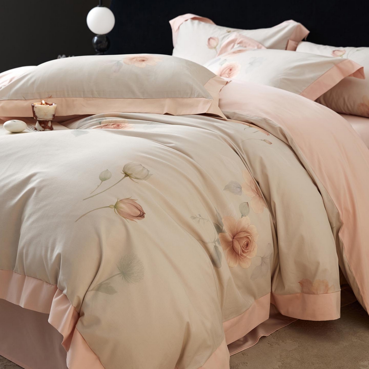 91家纺网 家纺一手货源 找家纺 涵宸家纺 2025新款50S全棉磨毛拼角款四件套【更多花型 联系商家电话：17798859966 微信同号，网站：www.hanchenjf.com】 悦滢（粉）