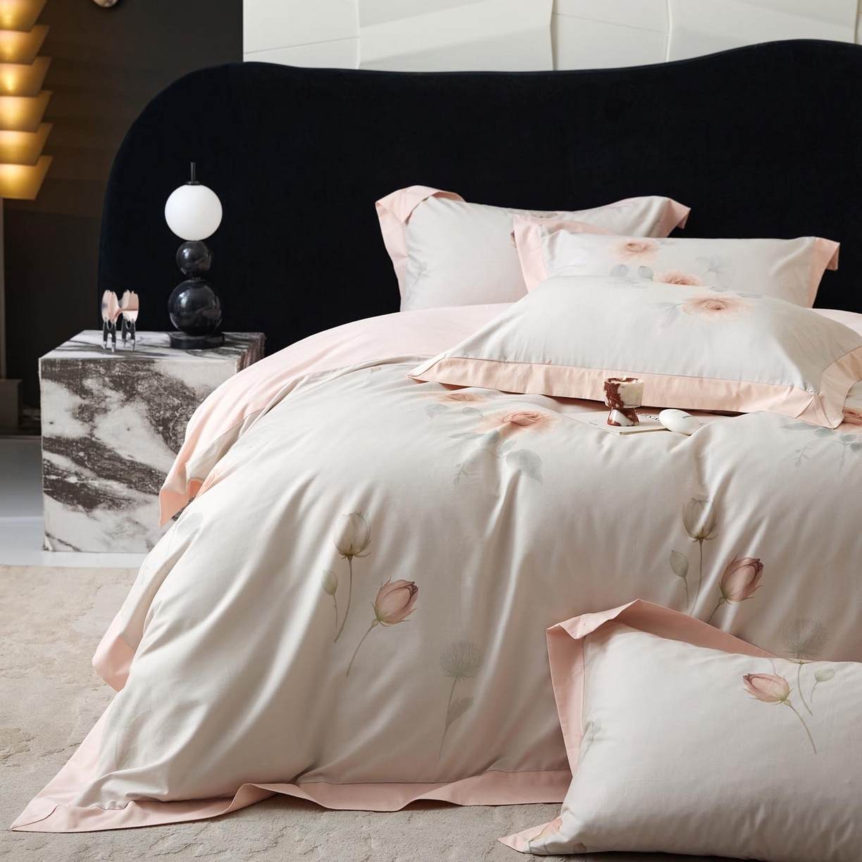 91家纺网 家纺一手货源 找家纺 涵宸家纺 2025新款50S全棉磨毛拼角款四件套【更多花型 联系商家电话：17798859966 微信同号，网站：www.hanchenjf.com】 悦滢（粉）