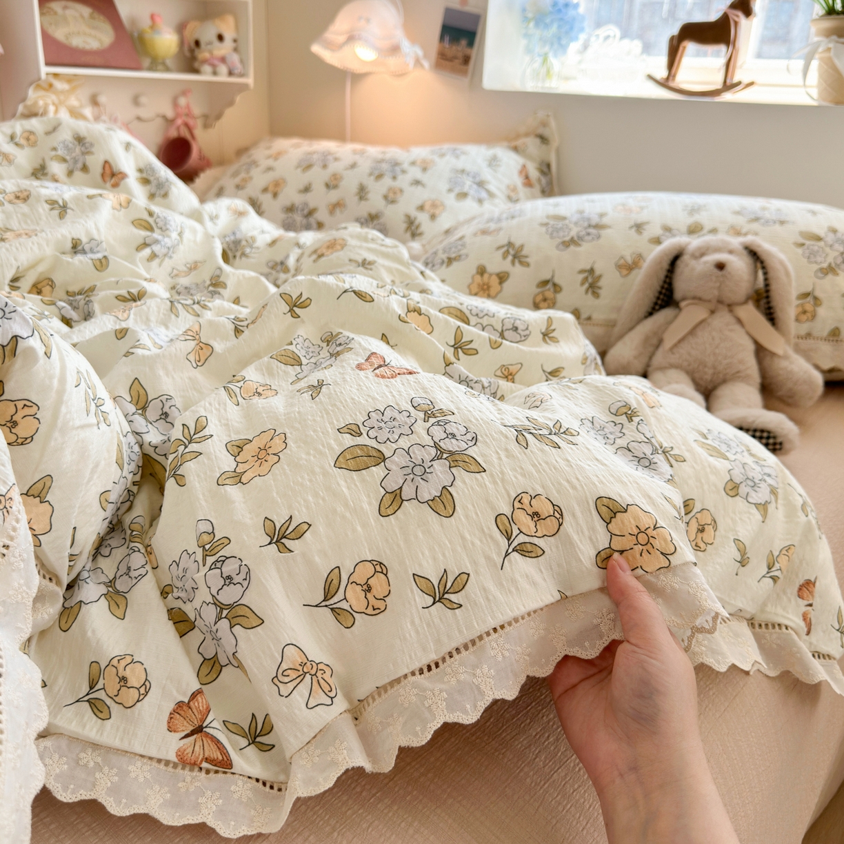 91家纺网 家纺一手货源 找家纺 优卡迪家纺馆 2025新款A类全棉镂空花边皱皱棉双层纱四件套 繁花