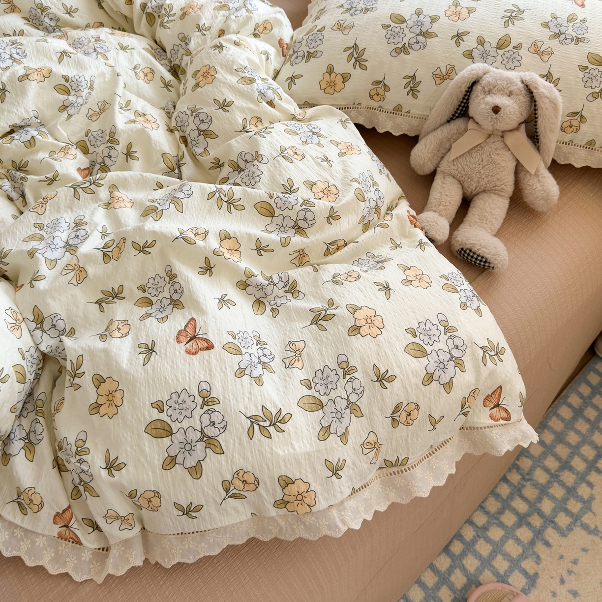 91家纺网 家纺一手货源 找家纺 优卡迪家纺馆 2025新款A类全棉镂空花边皱皱棉双层纱四件套 繁花