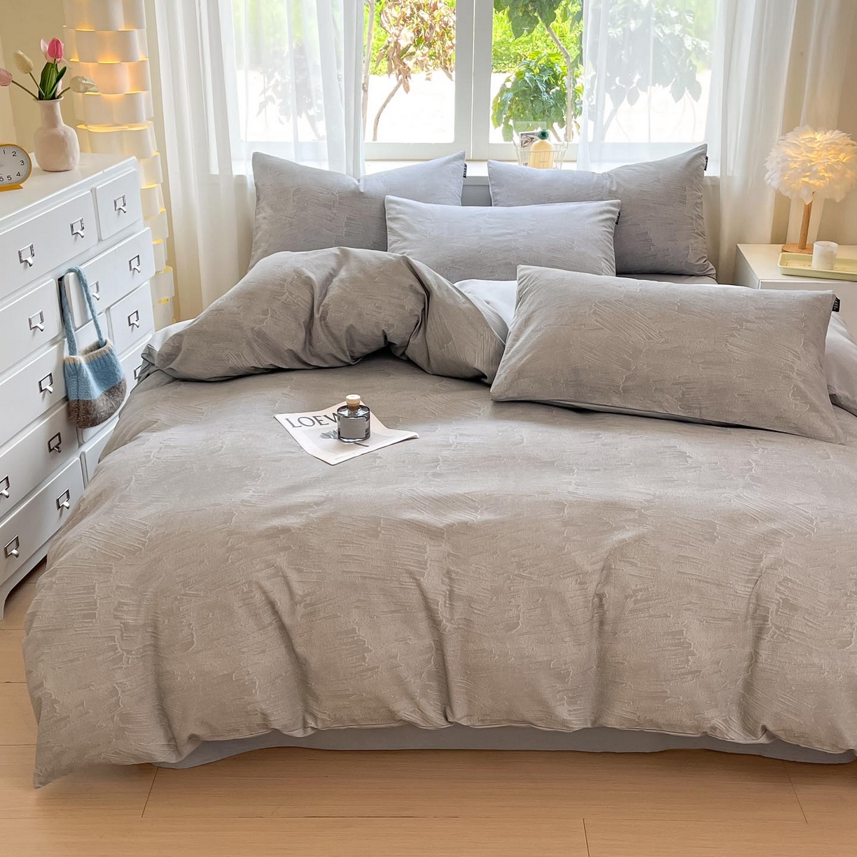 91家纺网 家纺一手货源 找家纺 涵宸家纺 2025新款原棉加厚磨毛印花四件套 光隙