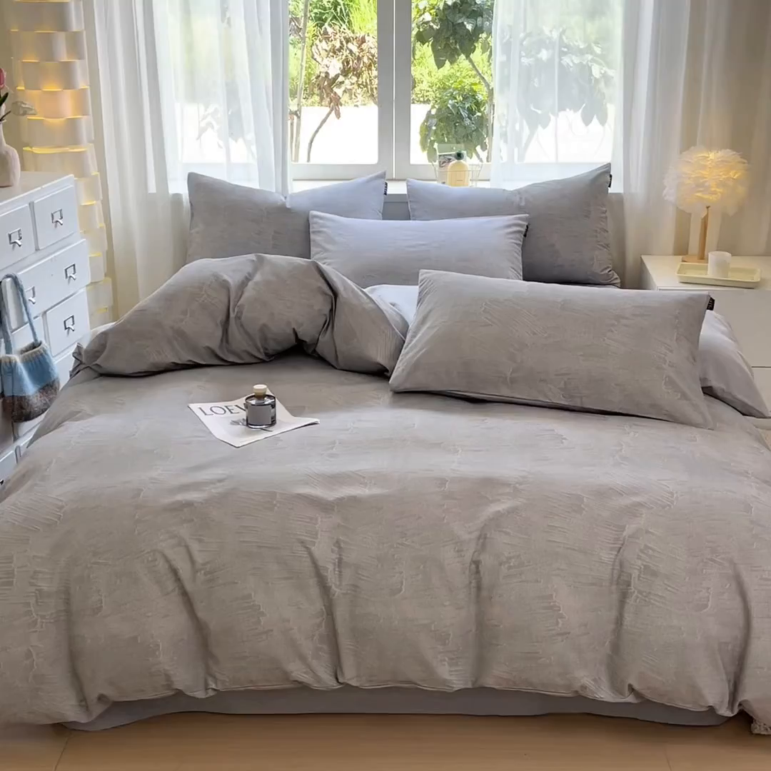 91家纺网 家纺一手货源 找家纺 涵宸家纺 2025新款原棉加厚磨毛印花四件套 光隙