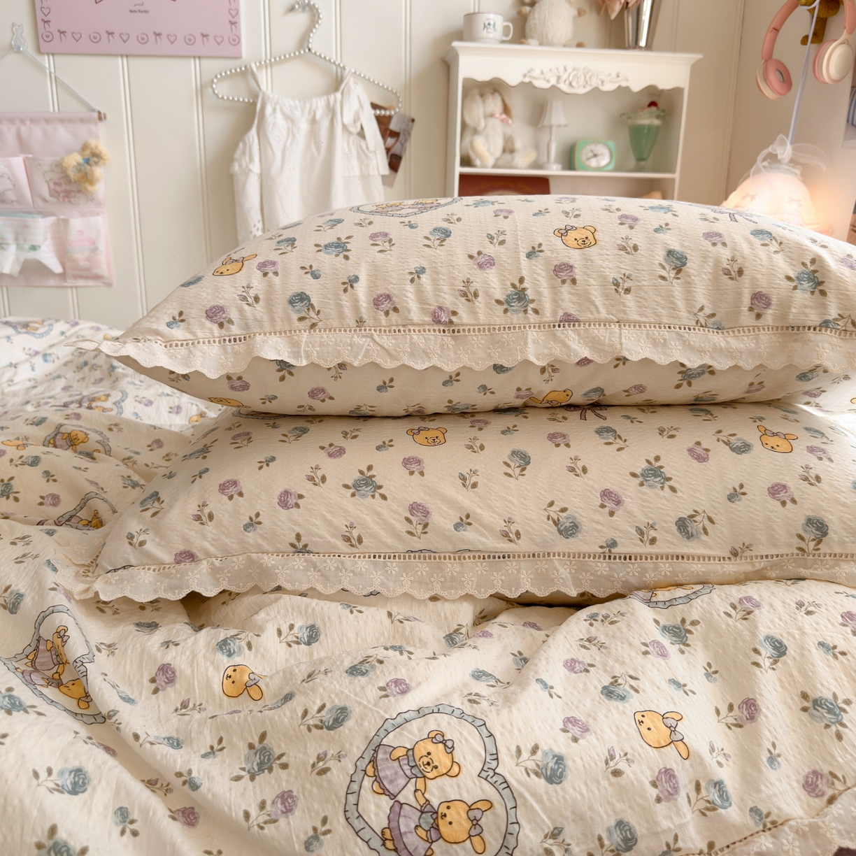 91家纺网 家纺一手货源 找家纺 优卡迪家纺馆 2025新款A类全棉镂空花边皱皱棉双层纱四件套 花香浮梦