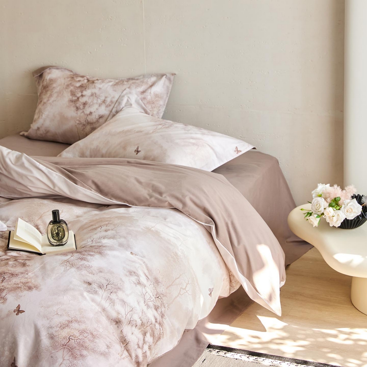 91家纺网 家纺一手货源 找家纺 （总）涵宸家纺 2025新款50S磨毛基础款四件套【更多花型 联系商家电话：17798859966 微信同号，网站：www.hanchenjf.com】