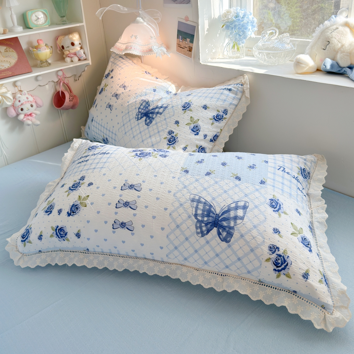 91家纺网 家纺一手货源 找家纺 优卡迪家纺馆 2025新款A类全棉镂空花边皱皱棉双层纱四件套 蓝玫之约