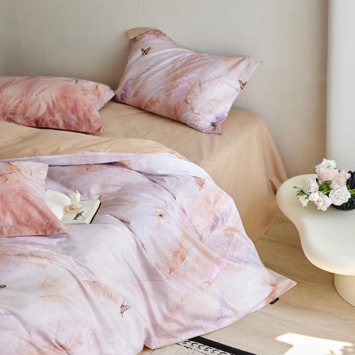 91家纺网 家纺一手货源 找家纺 涵宸家纺 2025新款50S磨毛基础款四件套【更多花型 联系商家电话：17798859966 微信同号，网站：www.hanchenjf.com】 黛芙妮（粉）