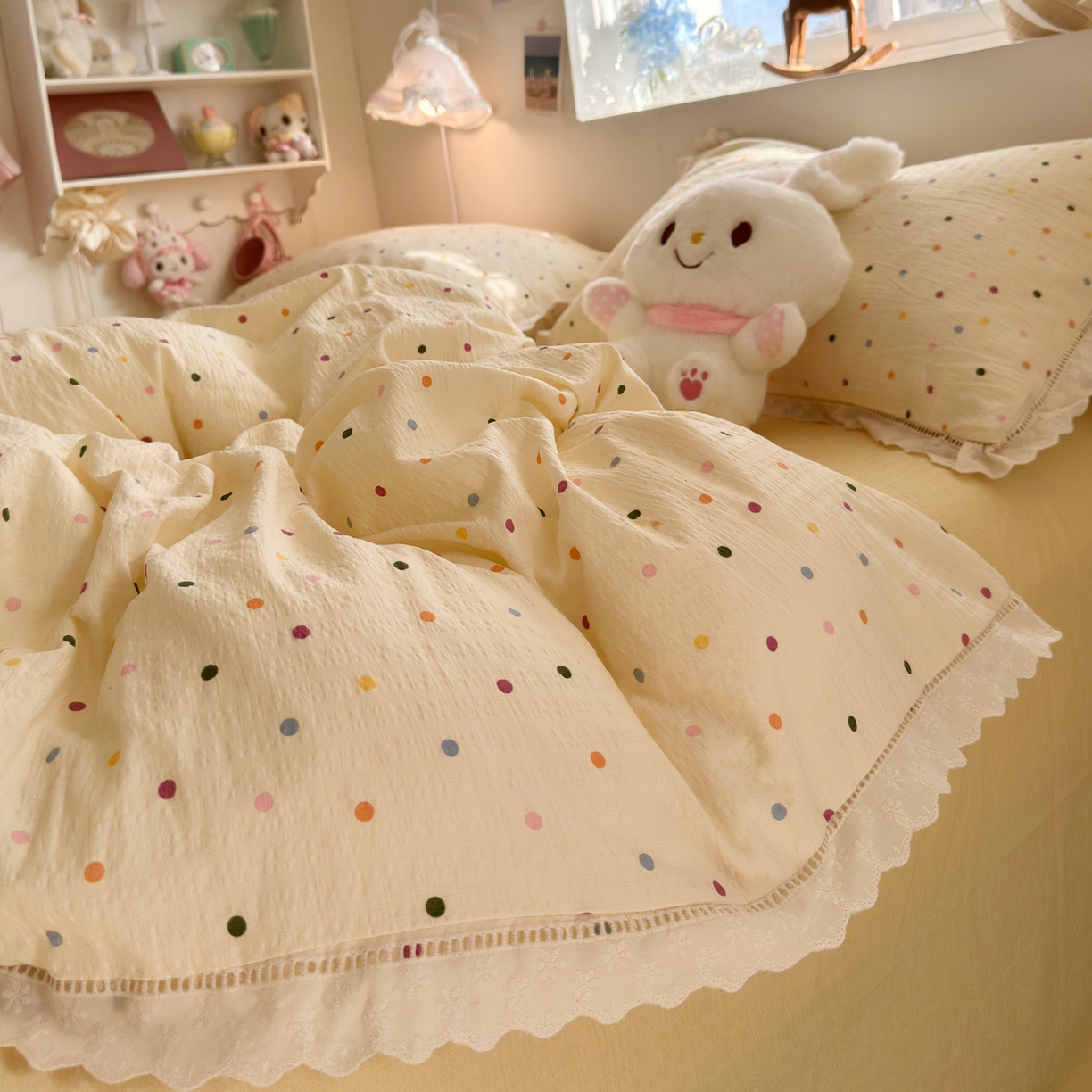 91家纺网 家纺一手货源 找家纺 优卡迪家纺馆 2025新款A类全棉镂空花边皱皱棉双层纱四件套 奶油波点