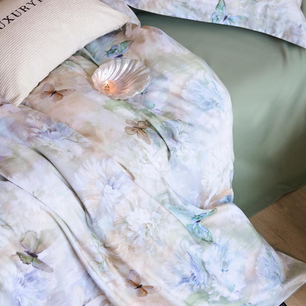 91家纺网 家纺一手货源 找家纺 涵宸家纺 2025新款50S磨毛基础款四件套【更多花型 联系商家电话：17798859966 微信同号，网站：www.hanchenjf.com】 蝶衣舞（兰）