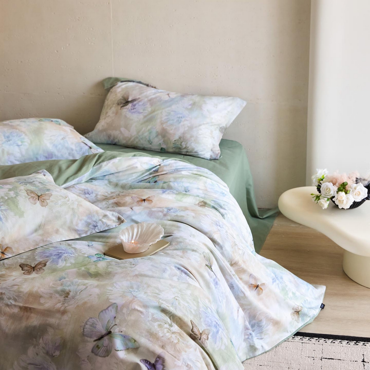 91家纺网 家纺一手货源 找家纺 涵宸家纺 2025新款50S磨毛基础款四件套【更多花型 联系商家电话：17798859966 微信同号，网站：www.hanchenjf.com】 蝶衣舞（兰）