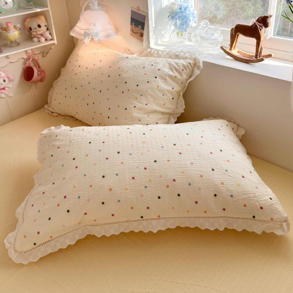 91家纺网 家纺一手货源 找家纺 优卡迪家纺馆 2025新款A类全棉镂空花边皱皱棉双层纱四件套 奶油波点