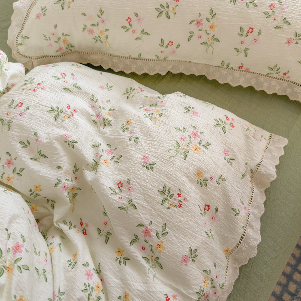 91家纺网 家纺一手货源 找家纺 优卡迪家纺馆 2025新款A类全棉镂空花边皱皱棉双层纱四件套 沁园春