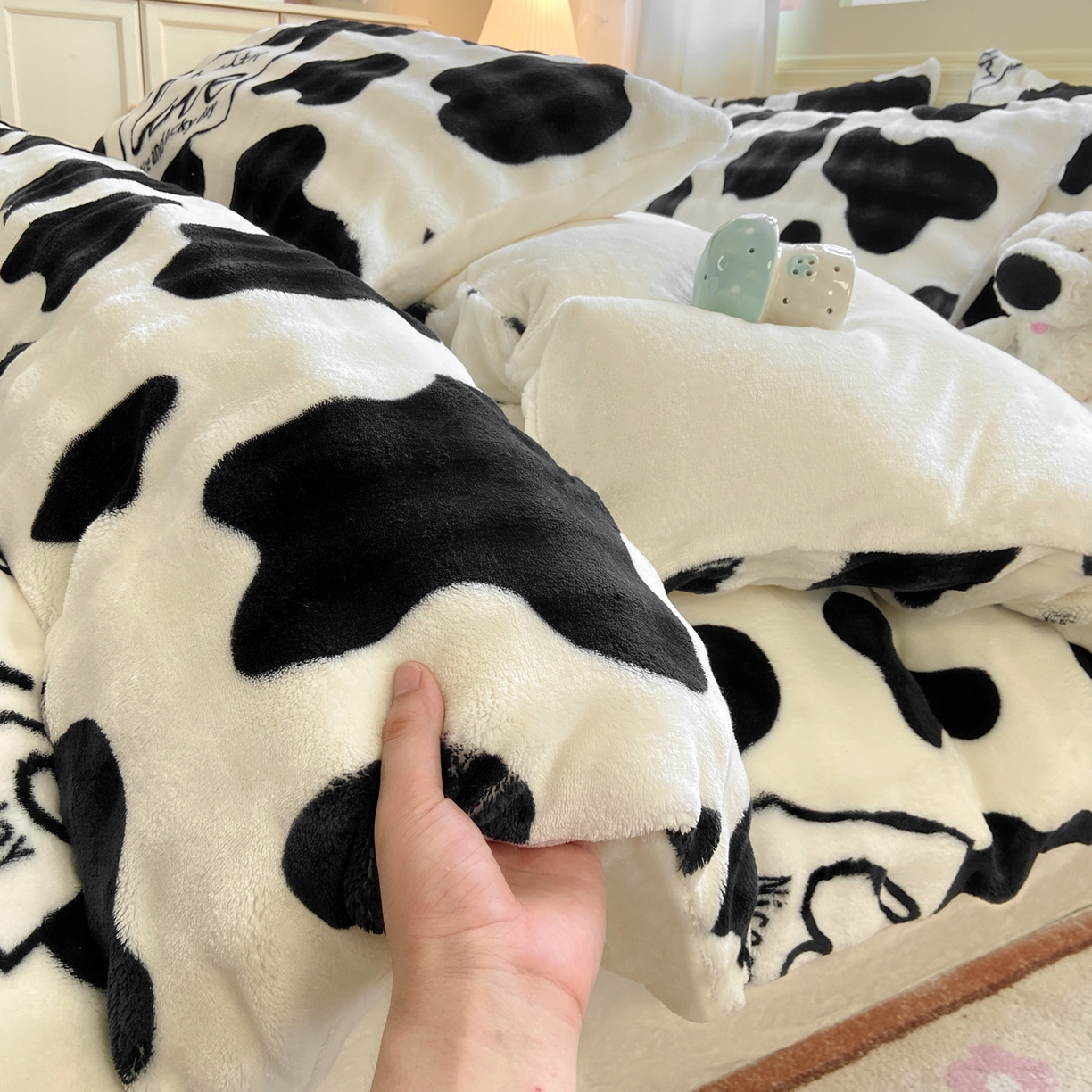 91家纺网 家纺一手货源 找家纺 耐思家纺 2025新款泡泡牛奶绒印花单被套单品被套被套单件 泡泡-萌牛