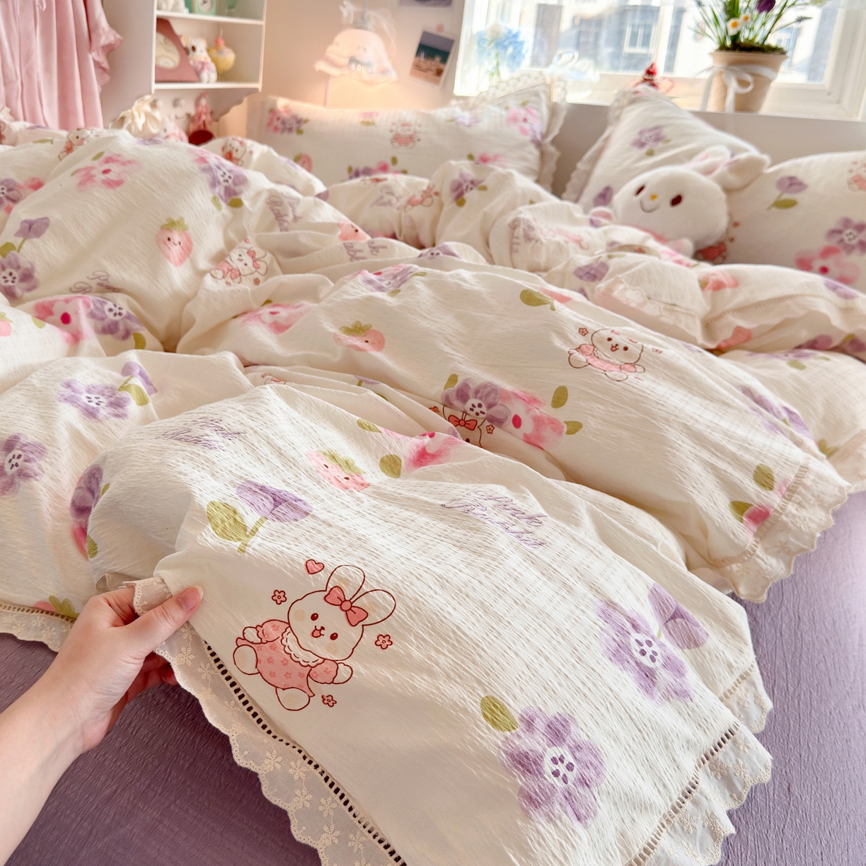 91家纺网 家纺一手货源 找家纺 优卡迪家纺馆 2025新款A类全棉镂空花边皱皱棉双层纱四件套 盛夏