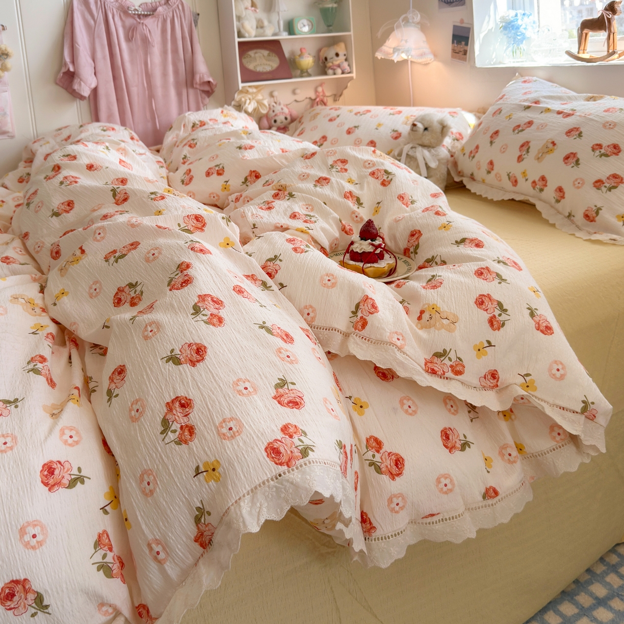 91家纺网 家纺一手货源 找家纺 优卡迪家纺馆 2025新款A类全棉镂空花边皱皱棉双层纱四件套 晚晴