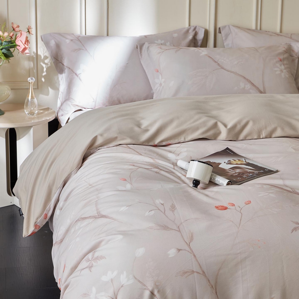 91家纺网 家纺一手货源 找家纺 涵宸家纺 2025新款50S磨毛基础款四件套【更多花型 联系商家电话：17798859966 微信同号，网站：www.hanchenjf.com】 暖木（红咖）