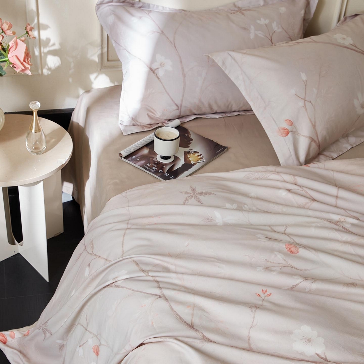 91家纺网 家纺一手货源 找家纺 涵宸家纺 2025新款50S磨毛基础款四件套【更多花型 联系商家电话：17798859966 微信同号，网站：www.hanchenjf.com】 暖木（红咖）