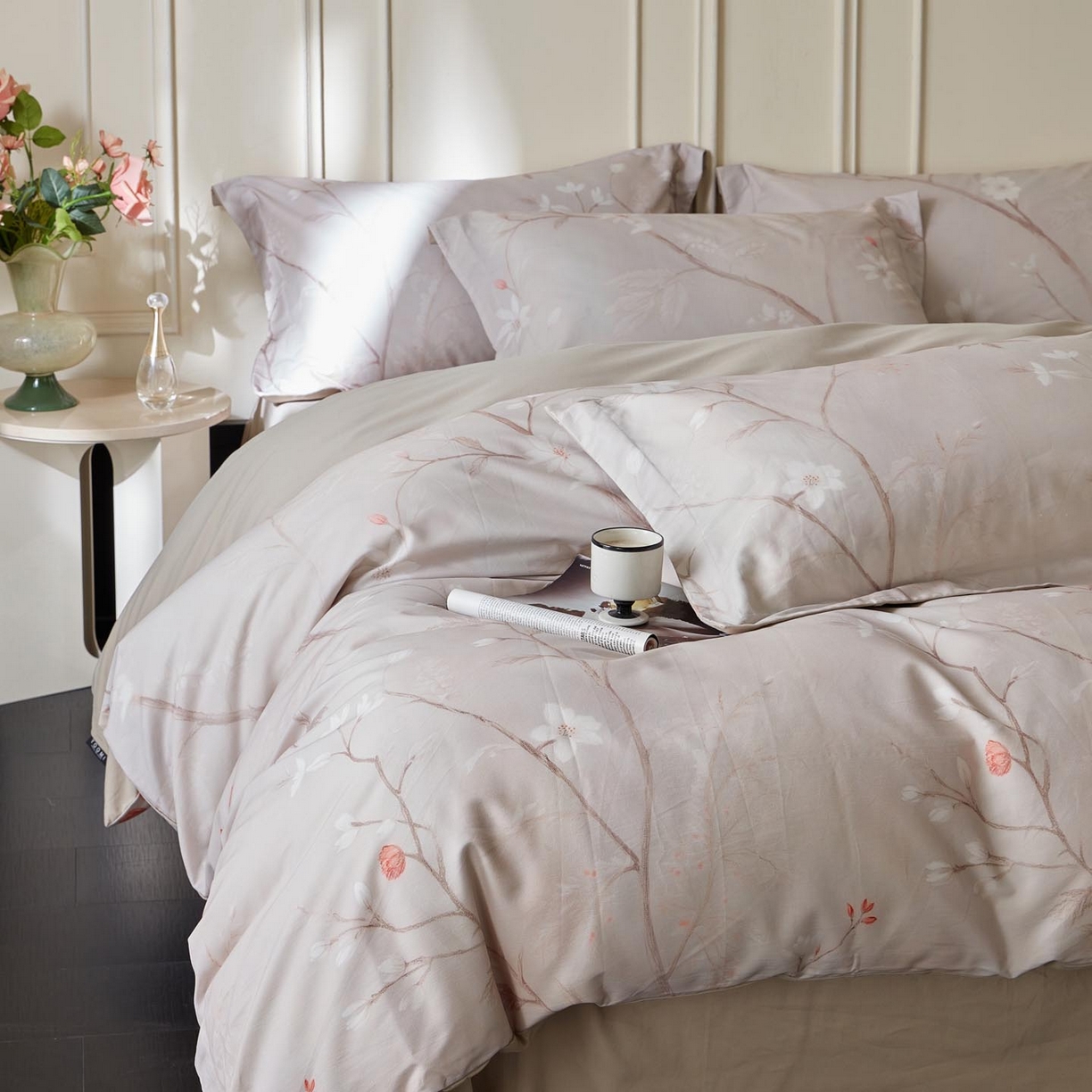 91家纺网 家纺一手货源 找家纺 涵宸家纺 2025新款50S磨毛基础款四件套【更多花型 联系商家电话：17798859966 微信同号，网站：www.hanchenjf.com】 暖木（红咖）