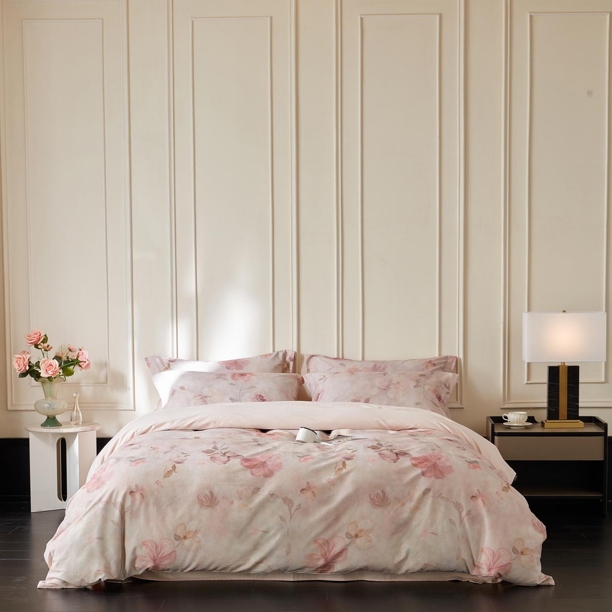 91家纺网 家纺一手货源 找家纺 涵宸家纺 2025新款50S磨毛基础款四件套【更多花型 联系商家电话：17798859966 微信同号，网站：www.hanchenjf.com】 绮罗香梦（咖）