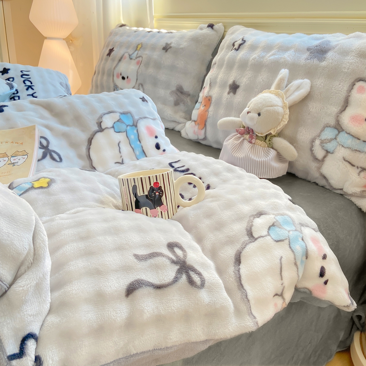 91家纺网 家纺一手货源 找家纺 耐思家纺 2025新款泡泡牛奶绒印花单被套单品被套被套单件 泡泡-欢乐狗狗