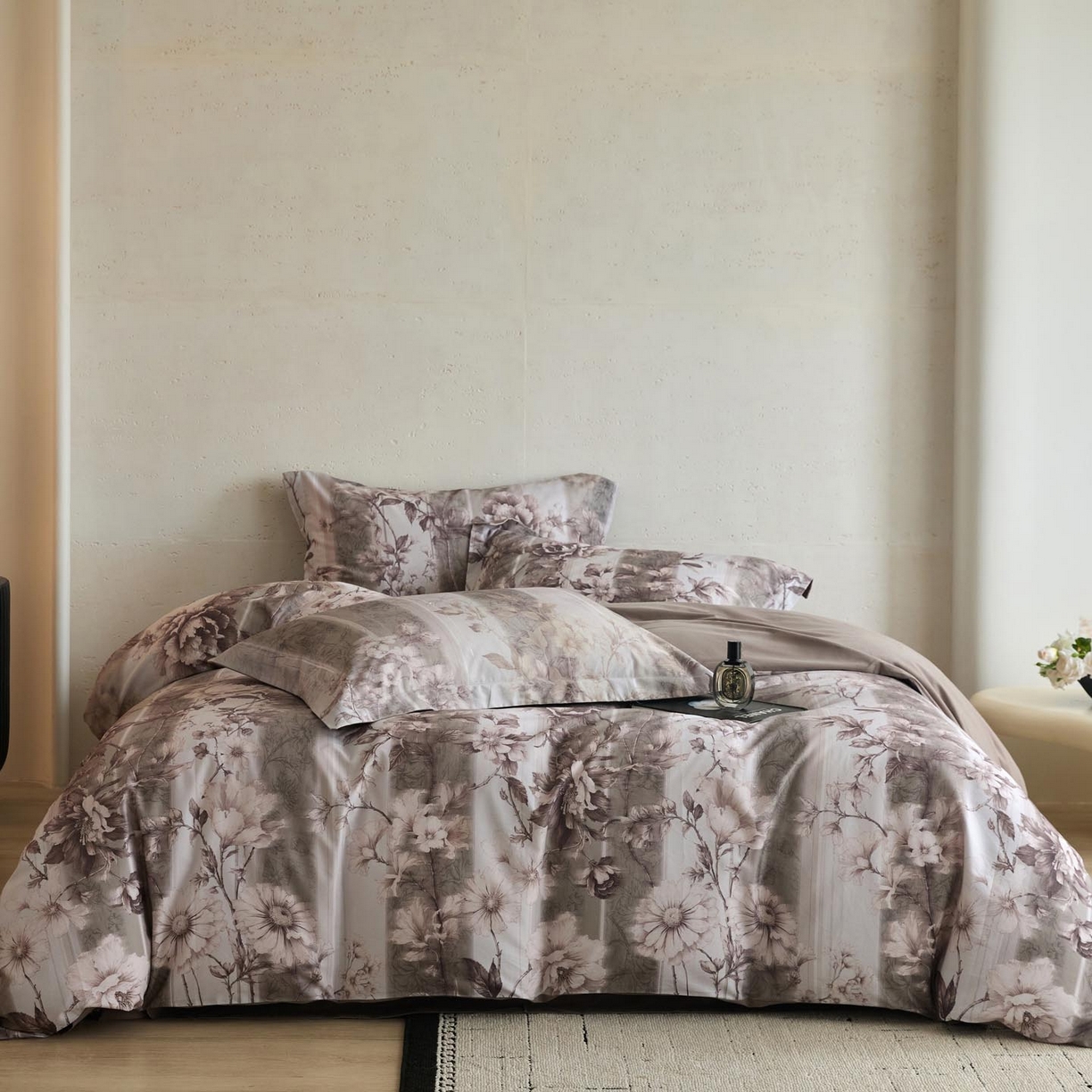 91家纺网 家纺一手货源 找家纺 涵宸家纺 2025新款50S磨毛基础款四件套【更多花型 联系商家电话：17798859966 微信同号，网站：www.hanchenjf.com】 香颂（灰）