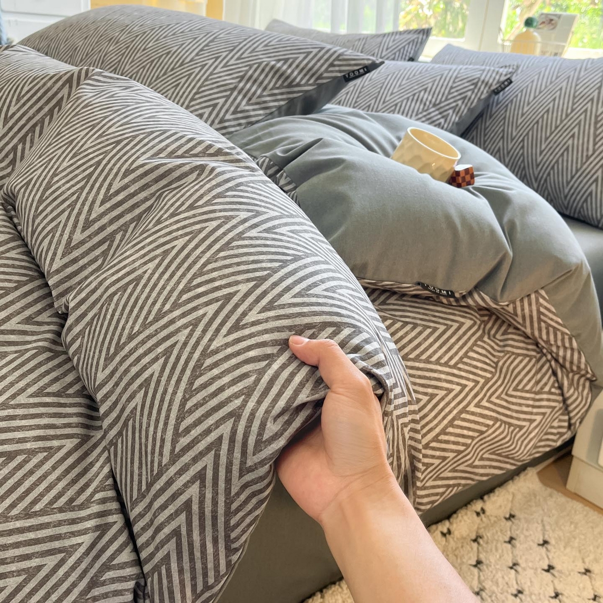 91家纺网 家纺一手货源 找家纺 涵宸家纺 2025新款原棉加厚磨毛印花四件套 片刻