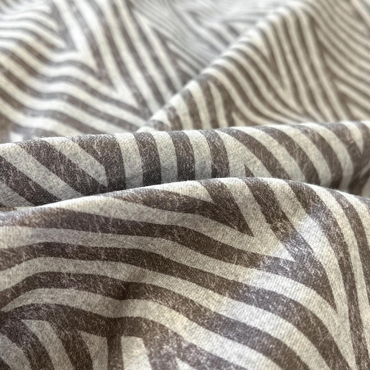 91家纺网 家纺一手货源 找家纺 涵宸家纺 2025新款原棉加厚磨毛印花四件套 片刻