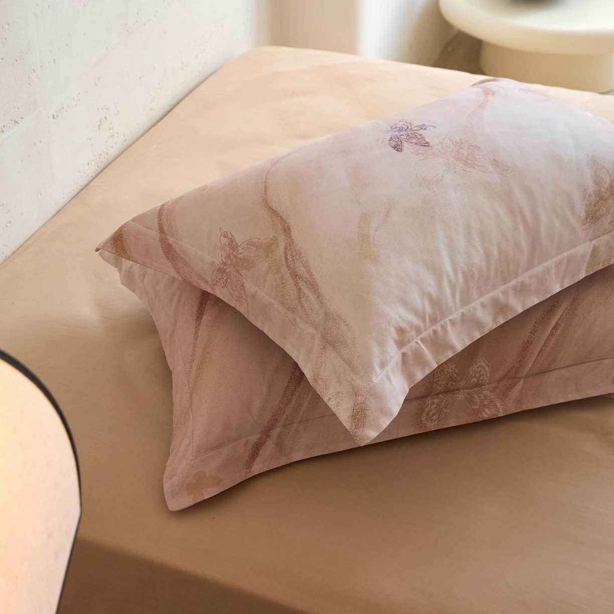 91家纺网 家纺一手货源 找家纺 涵宸家纺 2025新款50S磨毛基础款四件套【更多花型 联系商家电话：17798859966 微信同号，网站：www.hanchenjf.com】 羽蝶(玉)