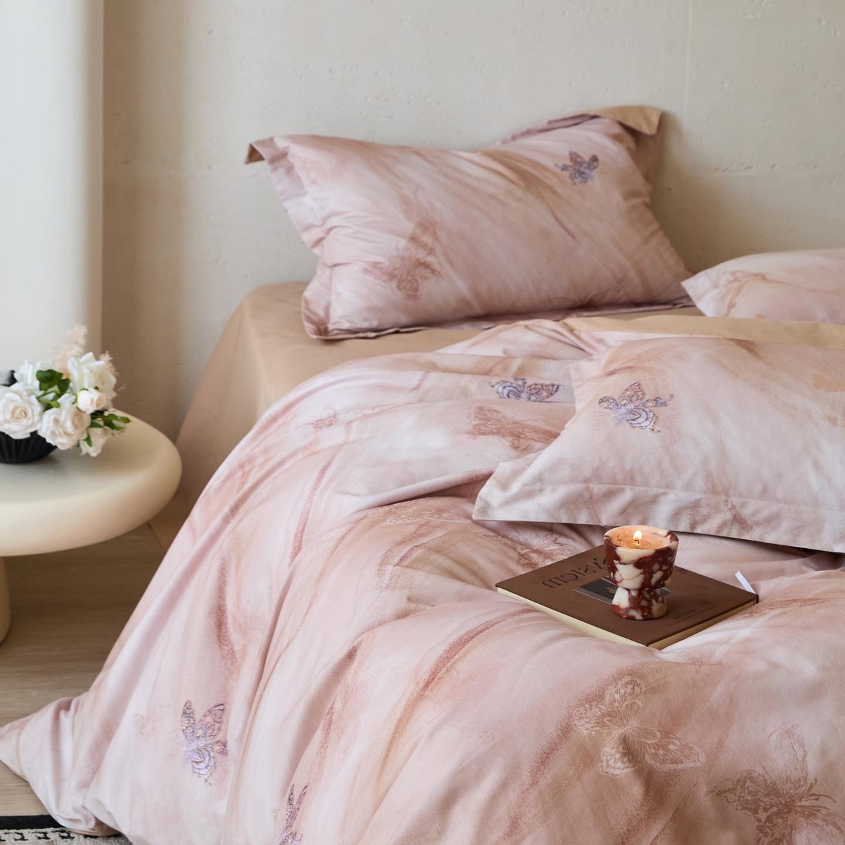 91家纺网 家纺一手货源 找家纺 涵宸家纺 2025新款50S磨毛基础款四件套【更多花型 联系商家电话：17798859966 微信同号，网站：www.hanchenjf.com】 羽蝶(玉)