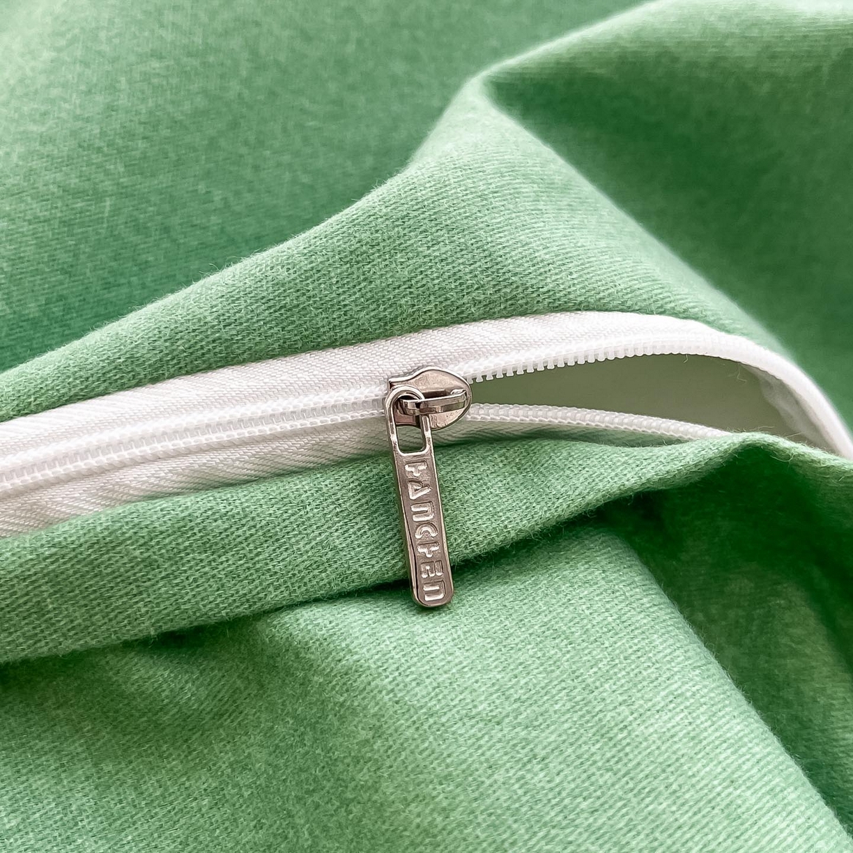 91家纺网 家纺一手货源 找家纺 涵宸家纺 2025新款原棉加厚磨毛印花四件套 淘气兄弟