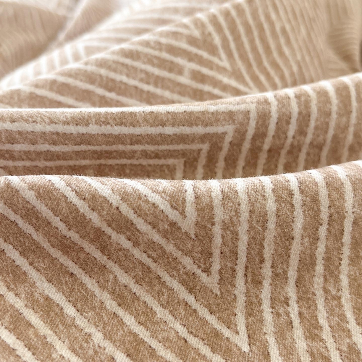 91家纺网 家纺一手货源 找家纺 涵宸家纺 2025新款原棉加厚磨毛印花四件套 无遇