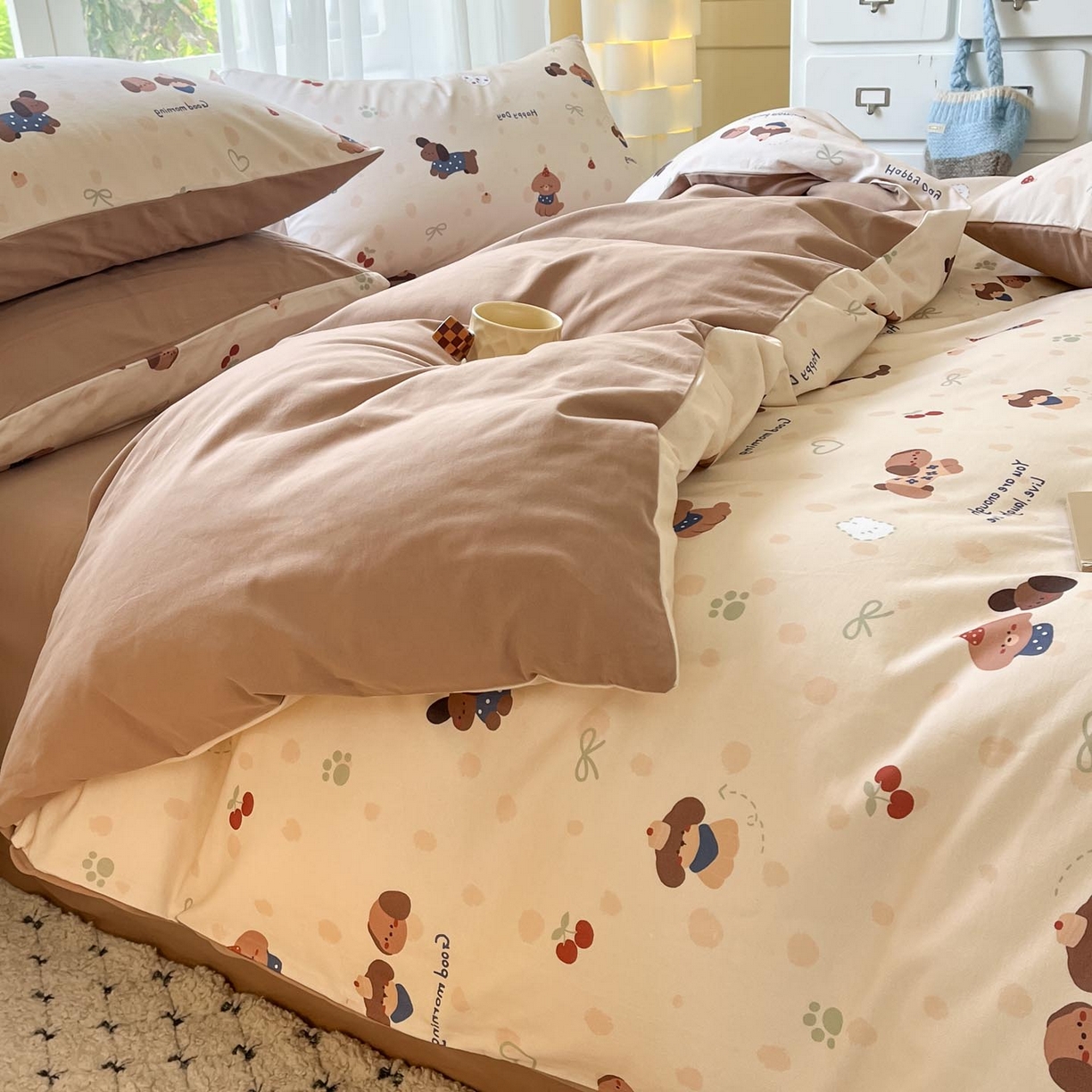 91家纺网 家纺一手货源 找家纺 涵宸家纺 2025新款原棉加厚磨毛印花四件套 小狗日记