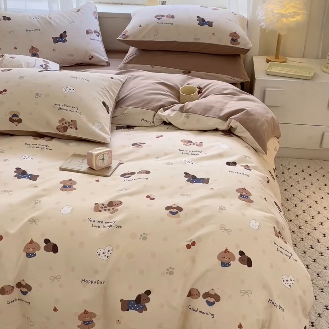 91家纺网 家纺一手货源 找家纺 涵宸家纺 2025新款原棉加厚磨毛印花四件套 小狗日记