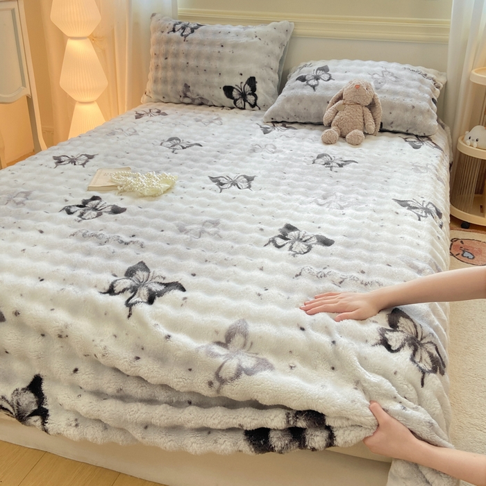 91家纺网 家纺一手货源 找家纺 耐思家纺 2025新款泡泡牛奶绒印花单床单单品床单床单单件 泡泡-蝶舞