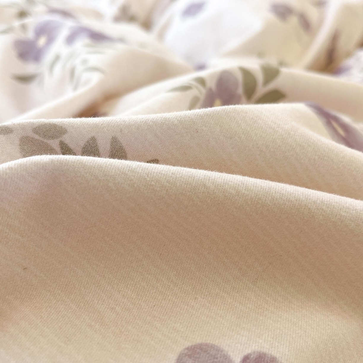 91家纺网 家纺一手货源 找家纺 涵宸家纺 2025新款原棉加厚磨毛印花四件套 云间花