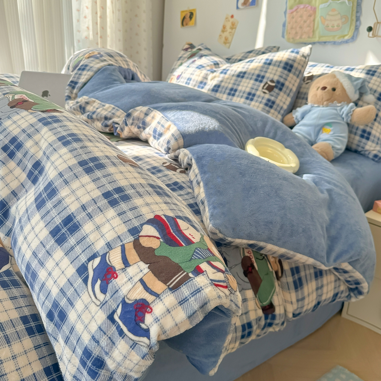 91家纺网 家纺一手货源 找家纺 （总）韩巢家纺 2025新款高克重牛奶绒四件套冬季绒床品被套床单三件套