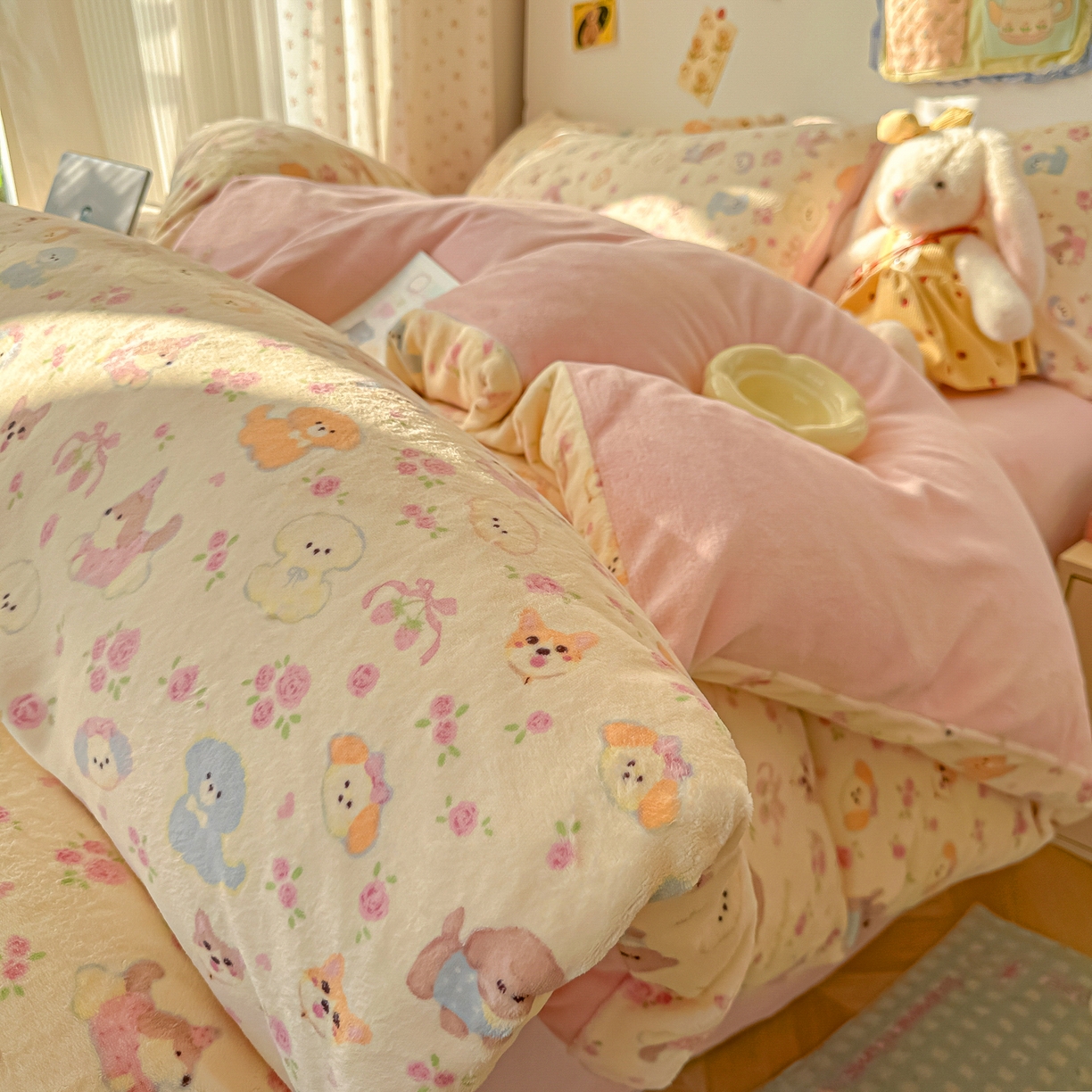 91家纺网 家纺一手货源 找家纺 （总）韩巢家纺 2025新款高克重牛奶绒四件套冬季绒床品被套床单三件套