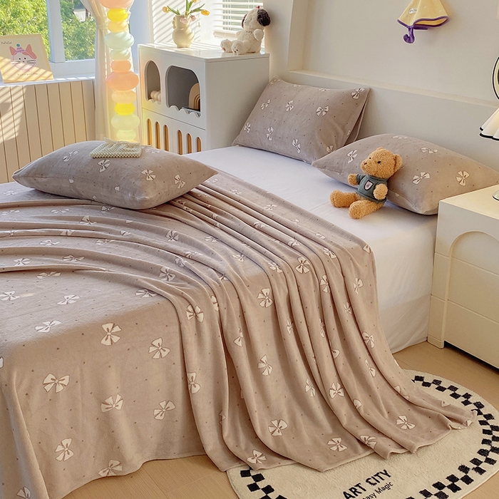 91家纺网 家纺一手货源 找家纺 （总）艾橙家纺 2025秋冬新款高克重牛奶绒印花床单单品床单床单单件