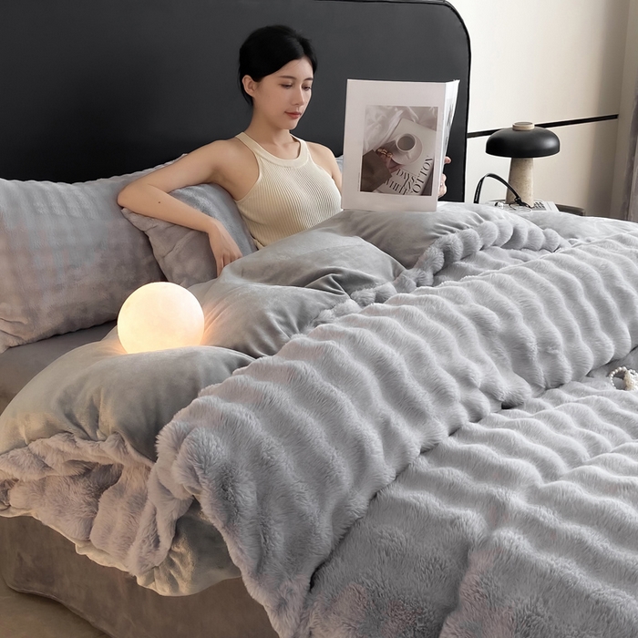 91家纺网 家纺一手货源 找家纺 耐思家纺 2025新款泡泡牛奶绒纯色四件套 泡泡 星空灰